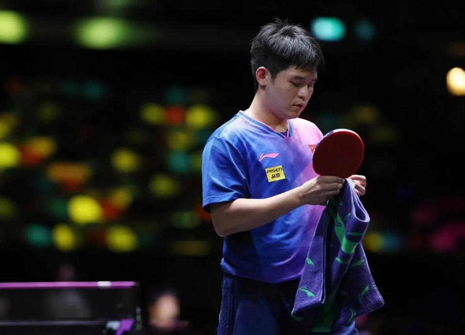 员比乌克无 员比乌克无