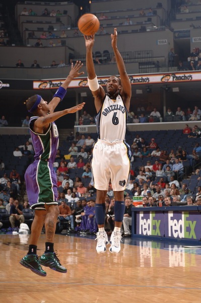 帮助湖人扭 帮助湖人扭